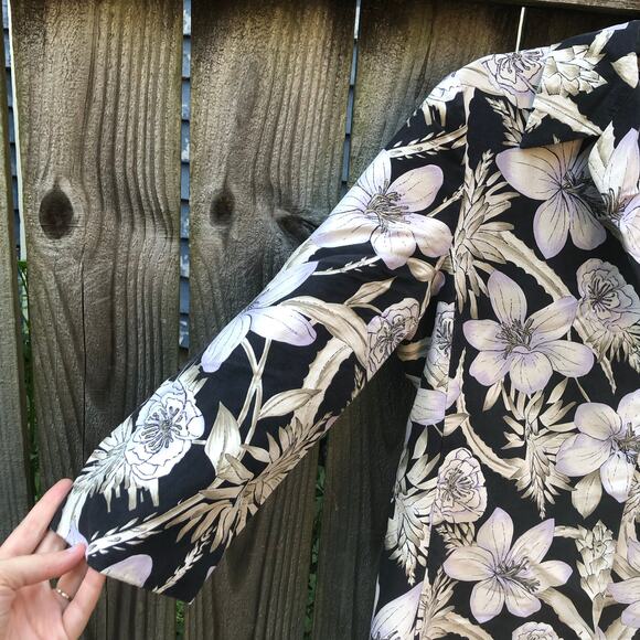 Dana Buchman 100% Silk Floral Jacket Size 8 Black White Snap Closure - Picture 5 of 16